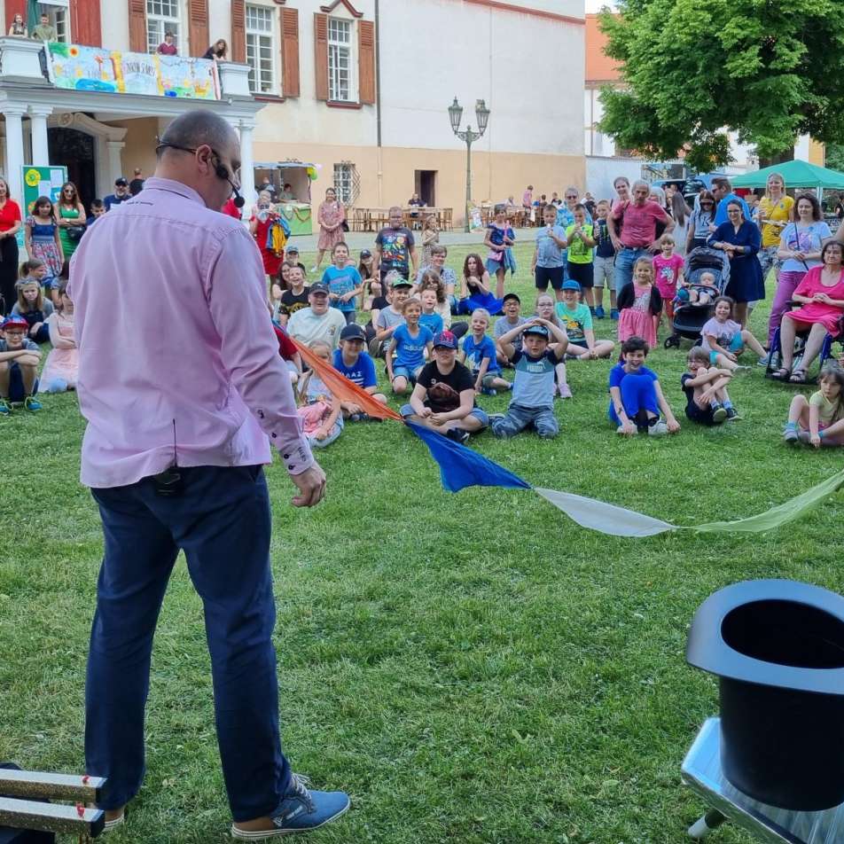 magie-na-mestskych-oslavach