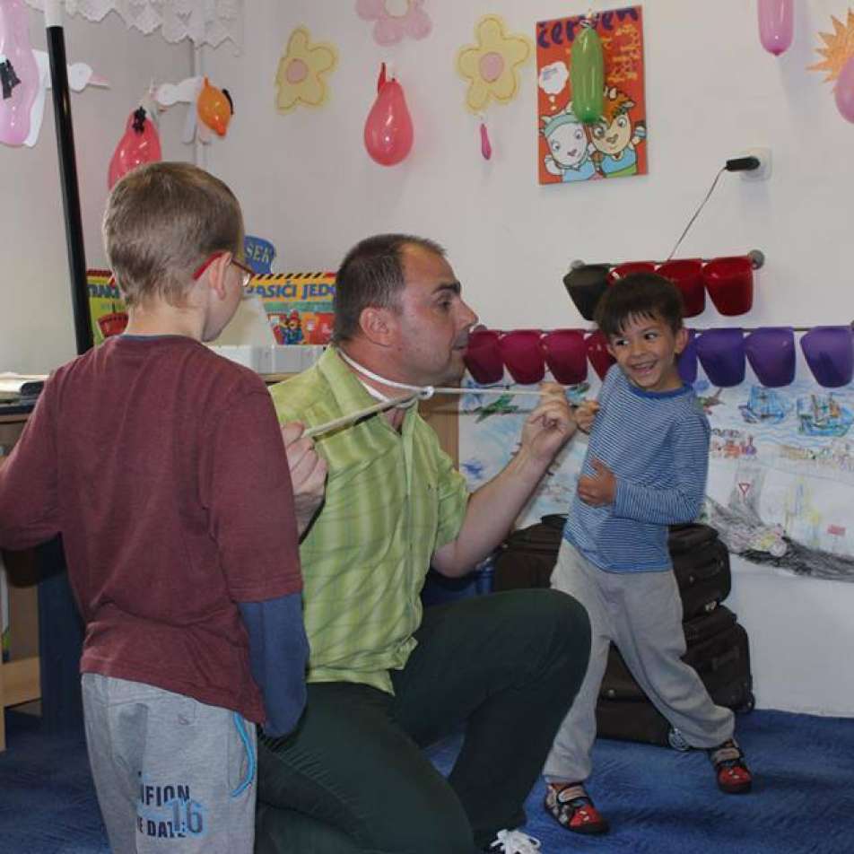 kouzelnik-na-besidce-ve-skole