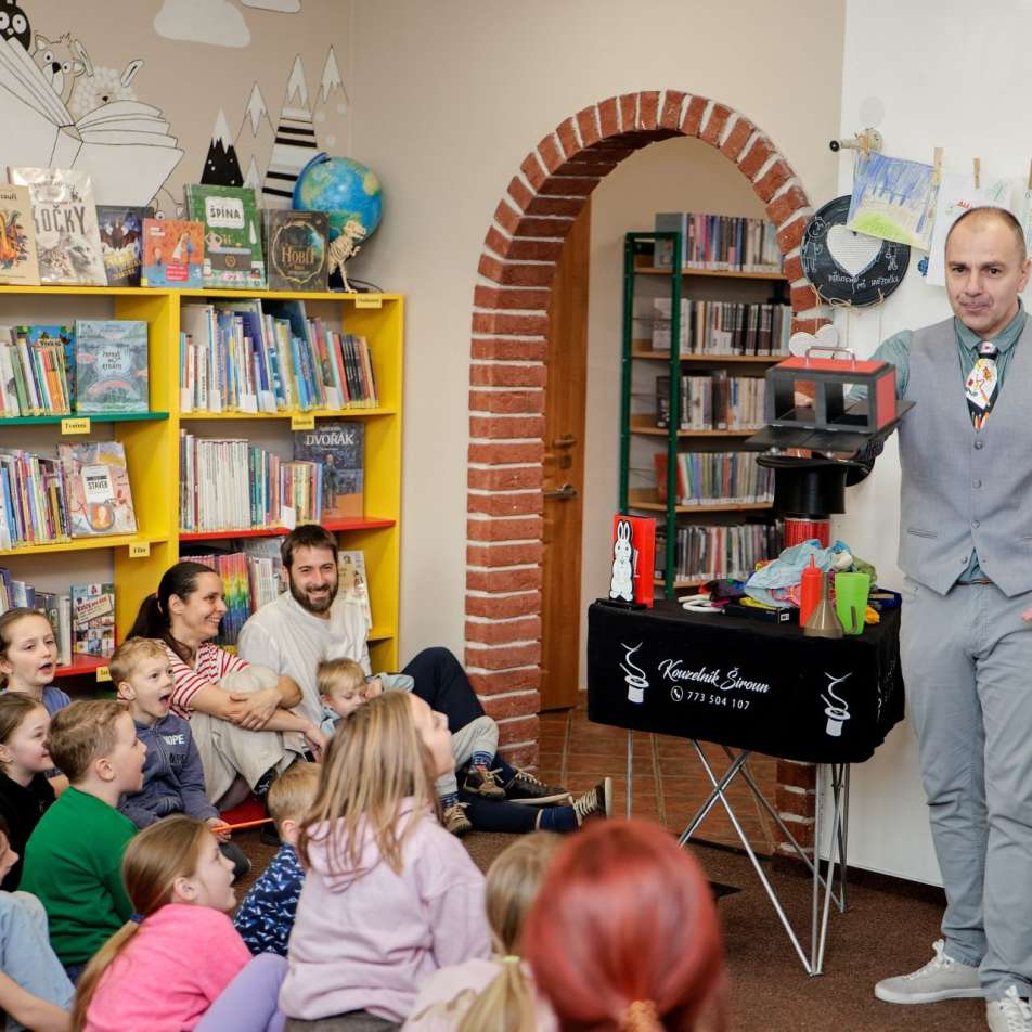 Zábava pro děti na akci s kouzelníkem