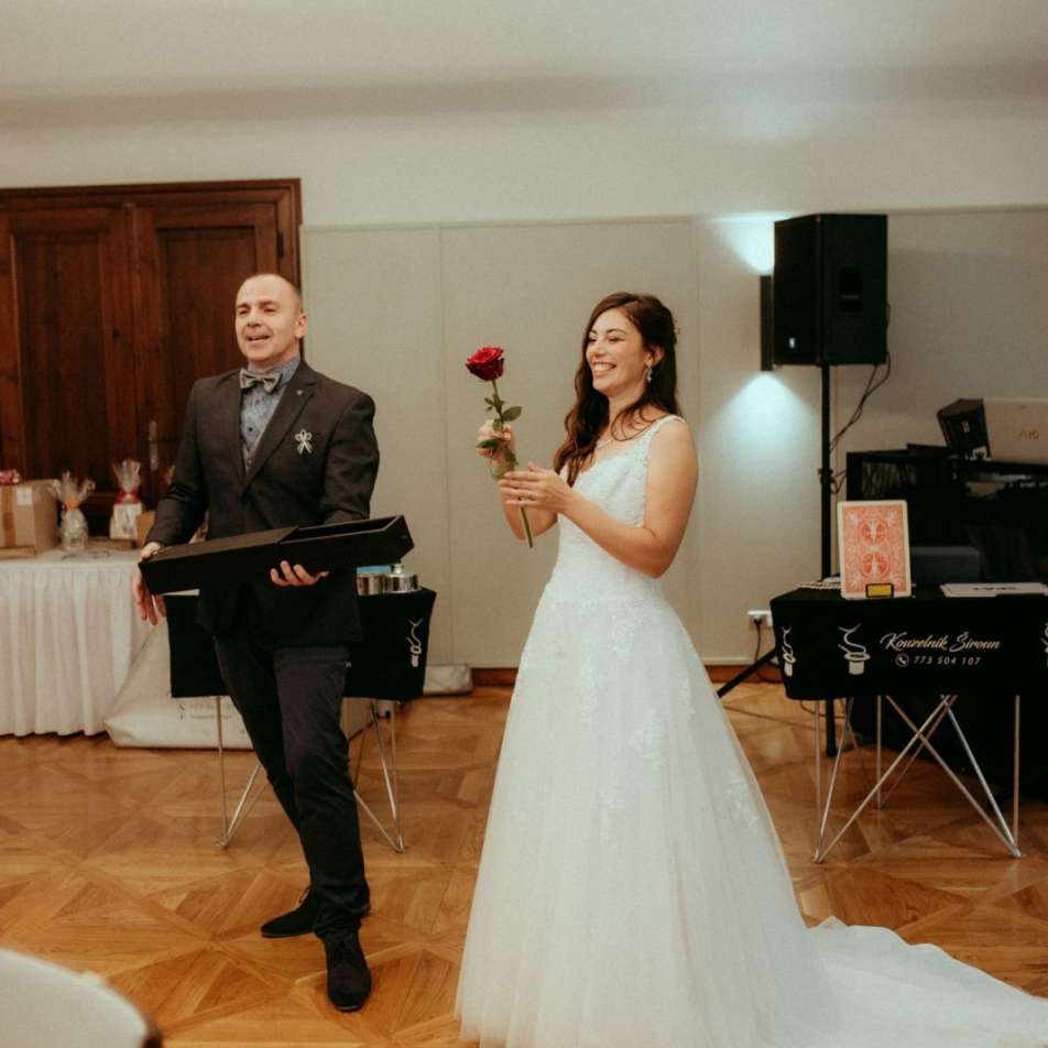 kouzleni-na-svatebni-hostinu