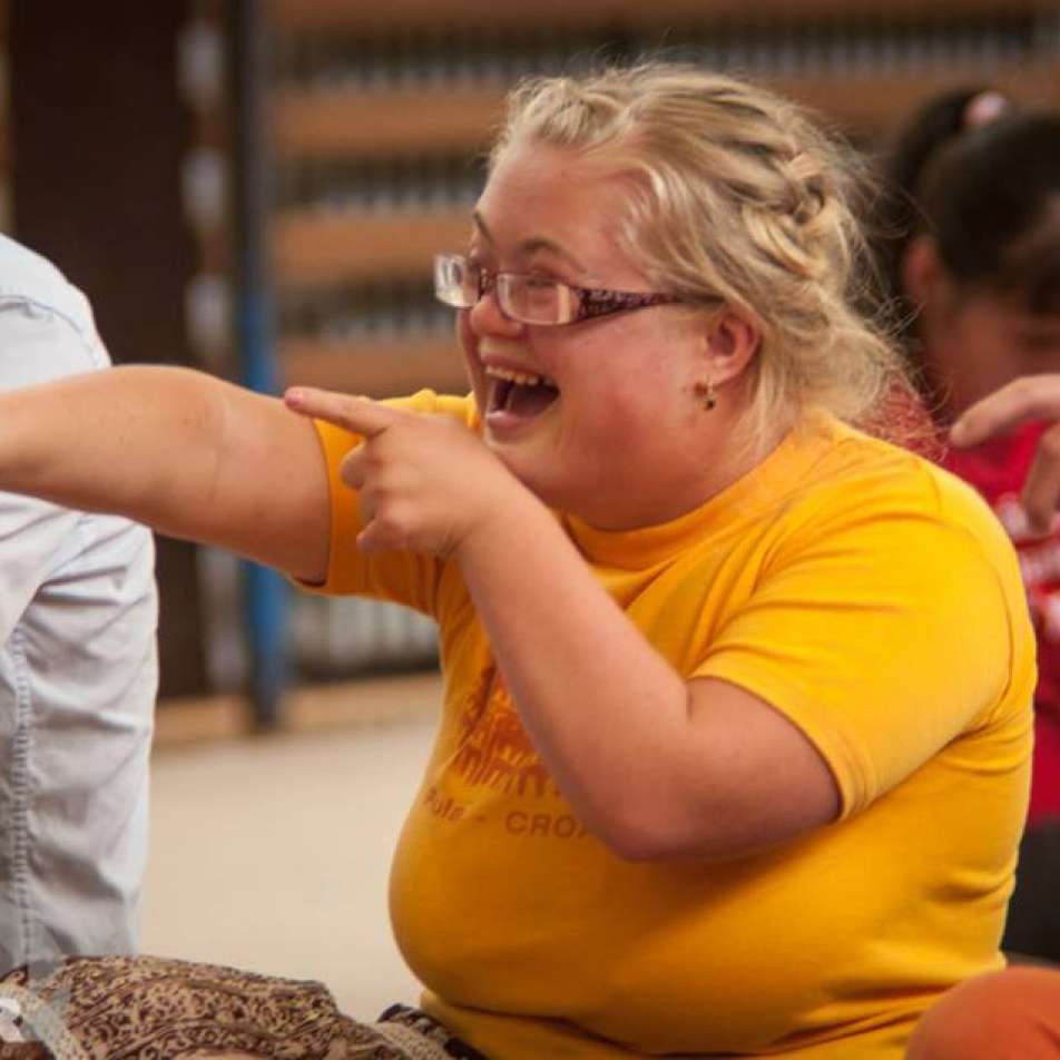 kouzelnik-siroun-prinasi-radost