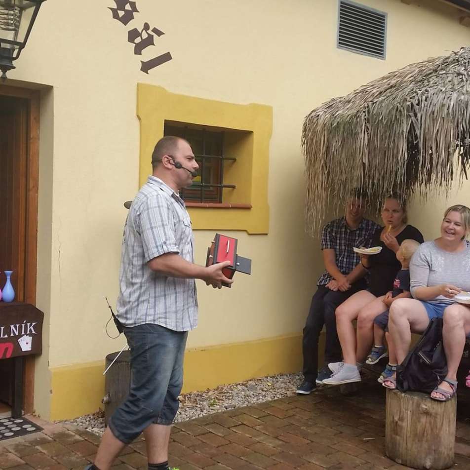 kouzelnik-pro-navstevniky-zoo