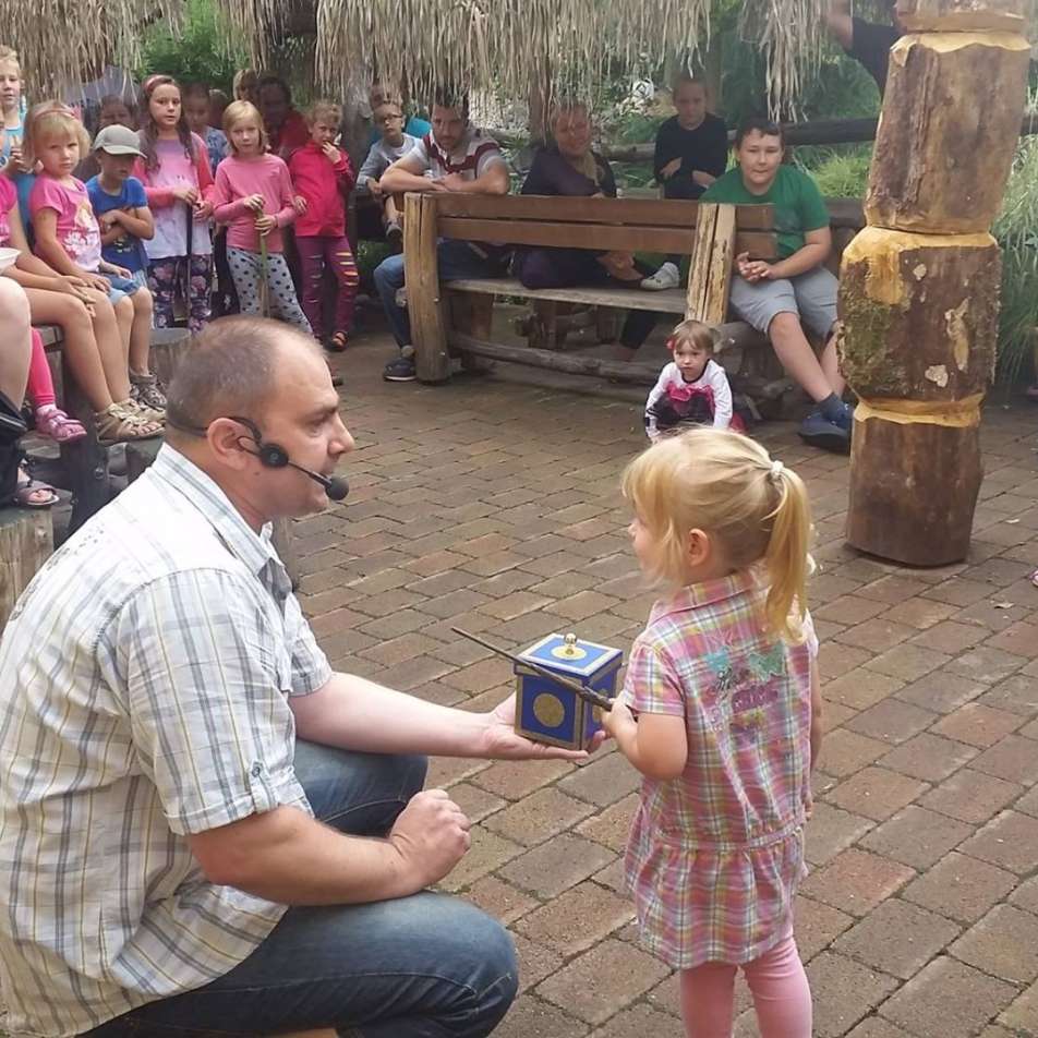 zabava-pro-deti-v-zoo-plasy