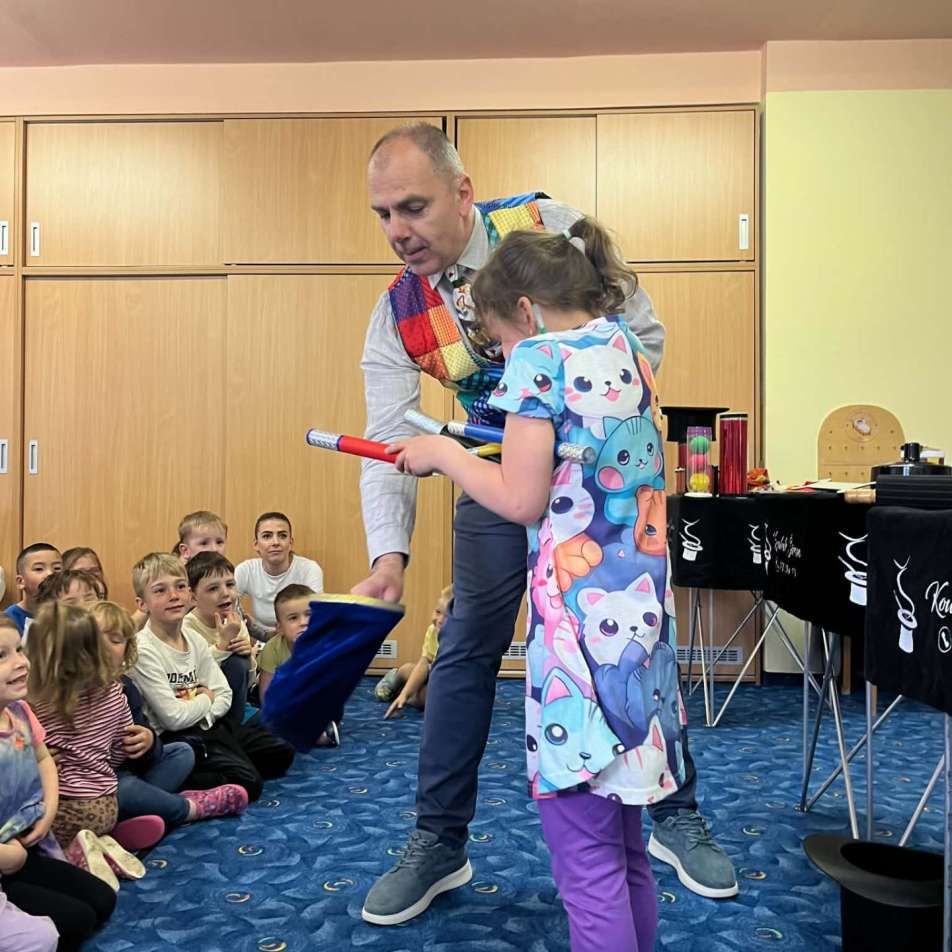Kouzelník Široun zábava ve školkách