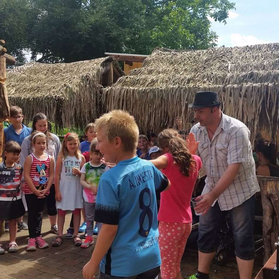 kouzelnik-siroun-v-zoo-plasy