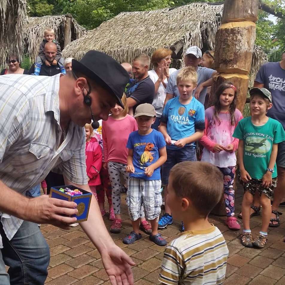 kouzleni-mezi-zviraty-v-plasech