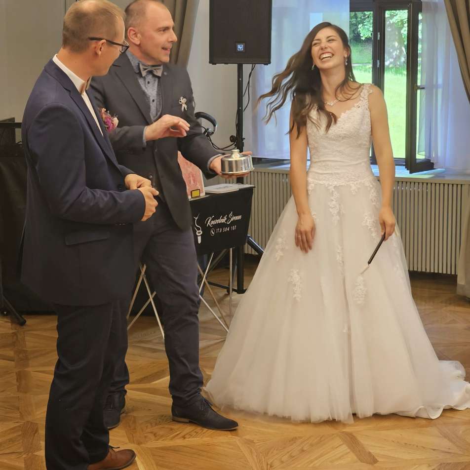 kouzelnik-siroun-svatebni-show-pro-dospele