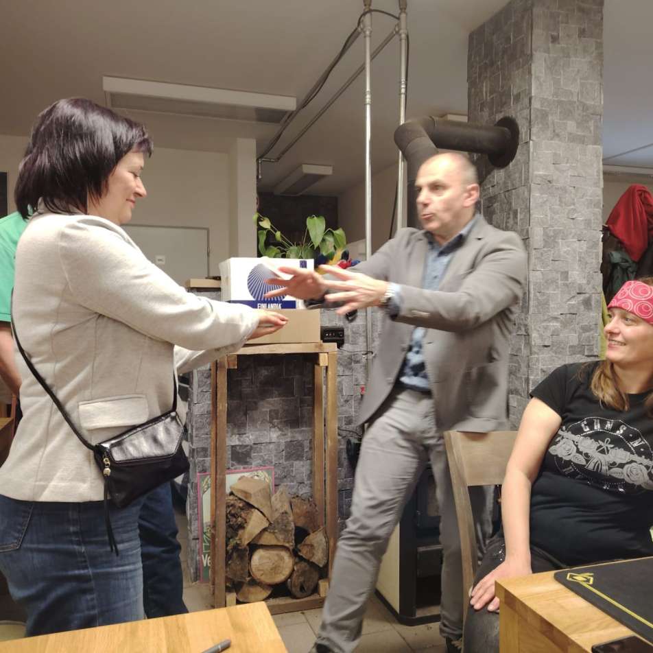 kouzelnik-na-narozeninovou-slavnost