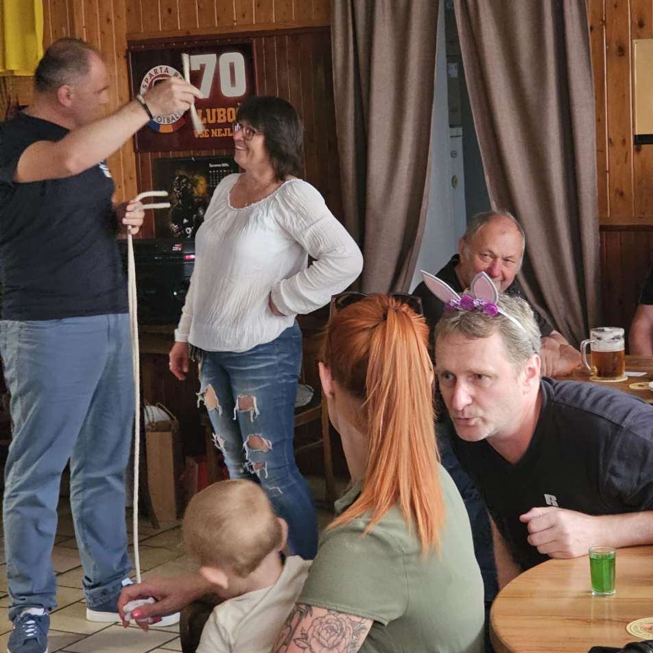 kouzelnik-na-rodinnou-oslavu